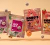 Janssen bringt mit Nono’s Snack und Nature Bites zwei neue Snackformate in die Penny-Märkte. Win Creating Images entwickelt Naming, Branding und Verpackungsdesign.